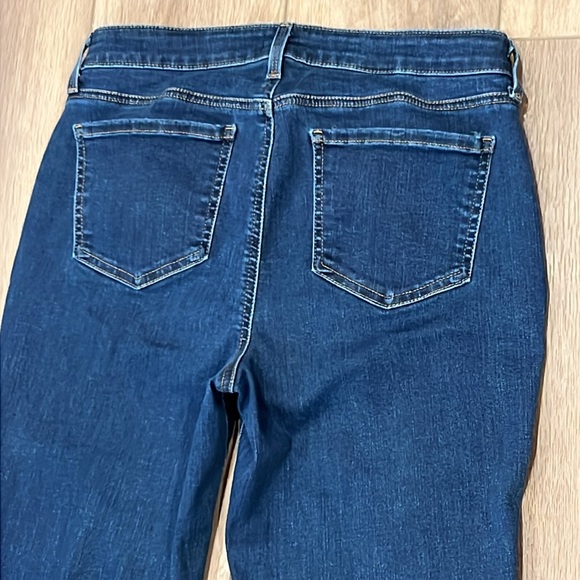 NYDJ Sheri Slim w/Lift Tuck Technology Size 8 Color Quinn Stretch - Picture 9 of 13